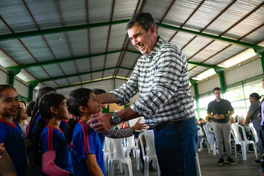 Governador Eduardo Riedel cumpre agenda em Mundo Novo