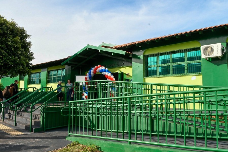 Escola de Mundo Novo