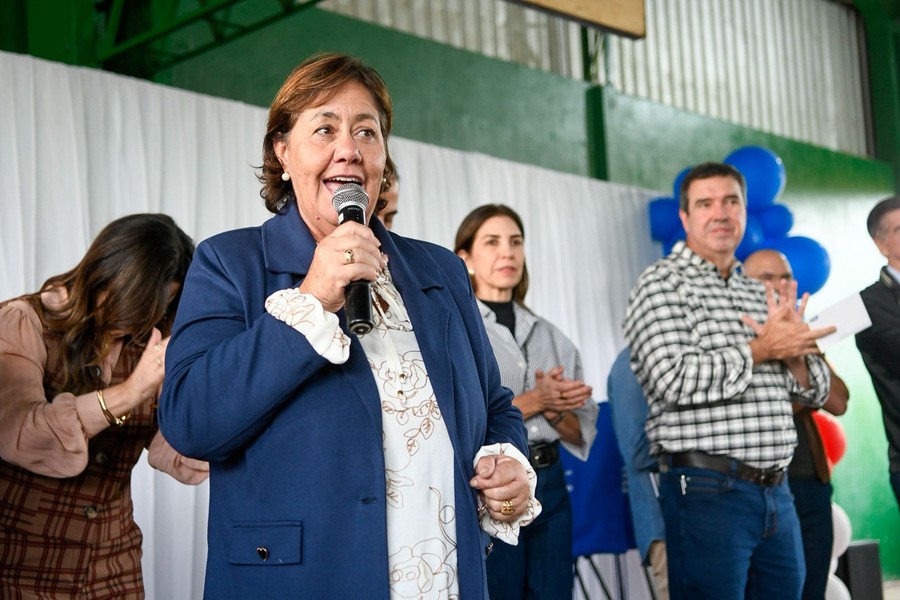 Prefeita de Mundo Novo Rosália de Fátima Lucca